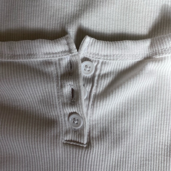 White Ribbed Button-Front Tank Top - Picture 4 of 6